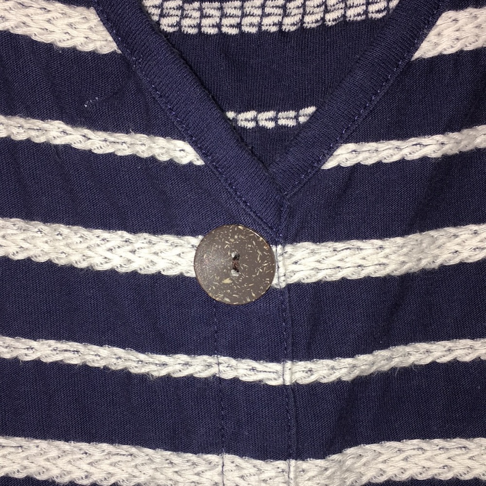 DETAILED BACK BLOUSE - Picture 4 of 6